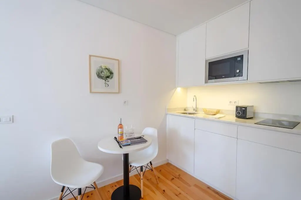 Cosy Studio In Center Lisbon Apartment